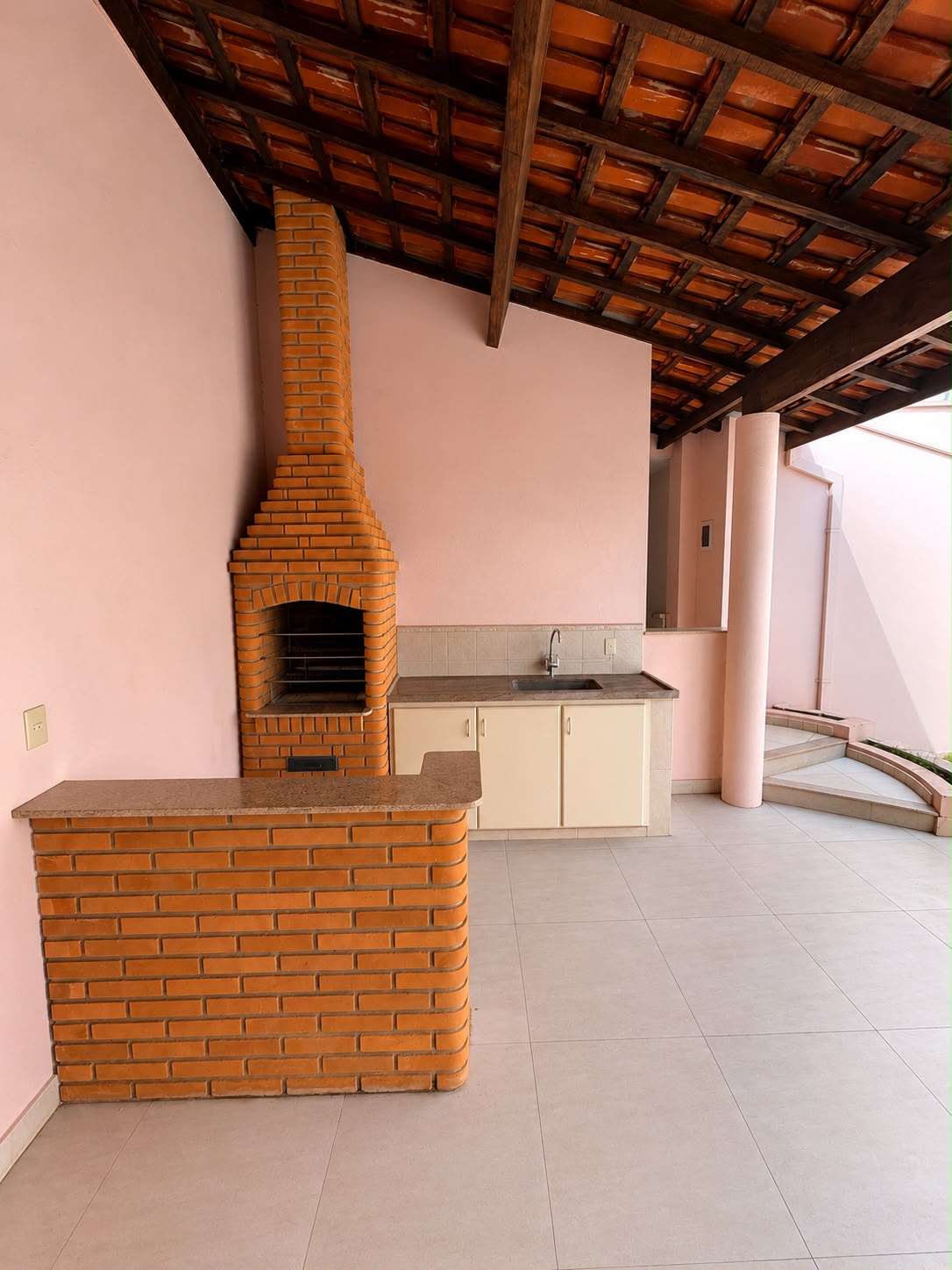 Sobrado em VILLA DOS LAVRADORES, Botucatu — foto 2